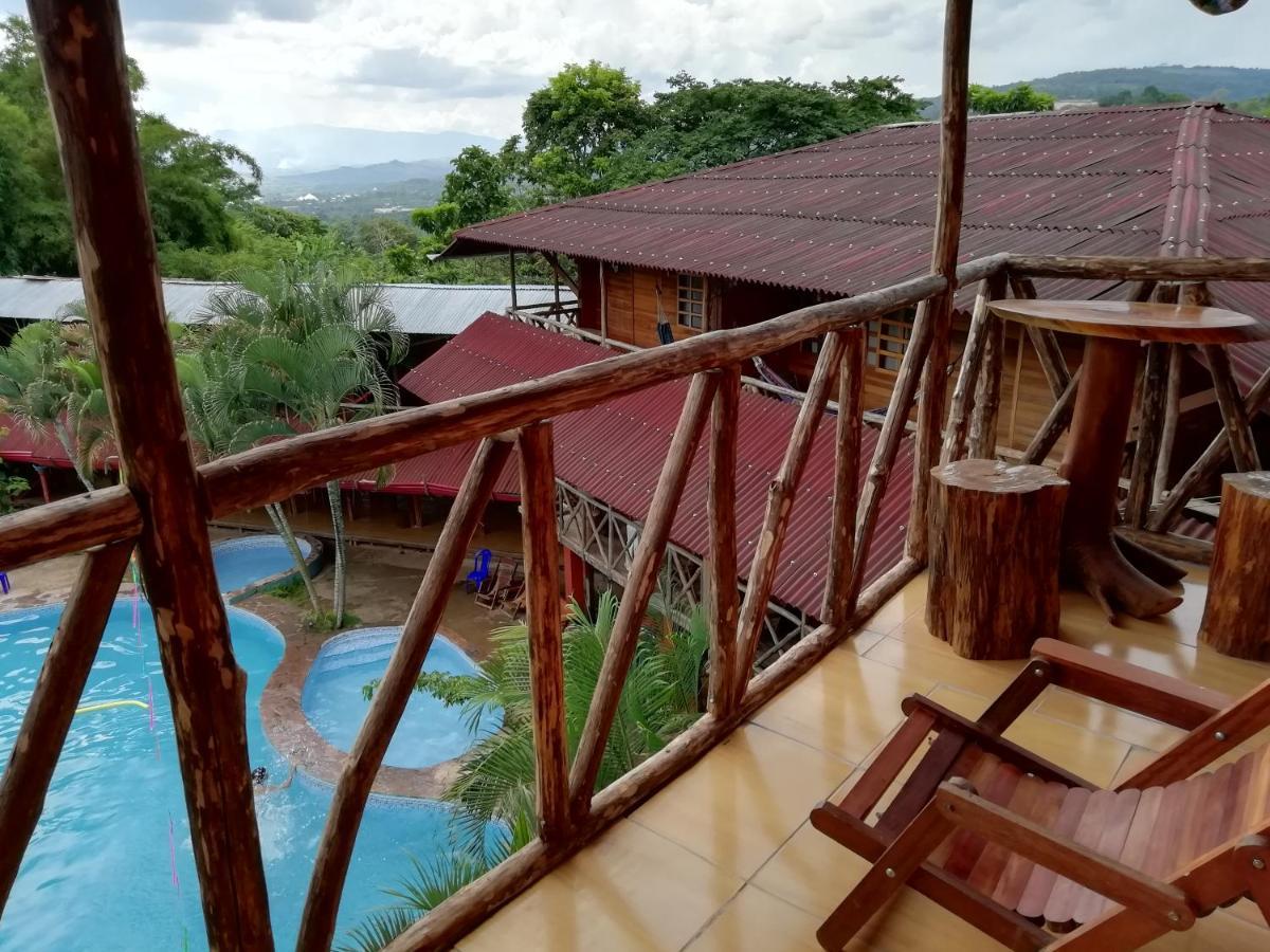 Madera Labrada Lodge Ecologico タラポト エクステリア 写真