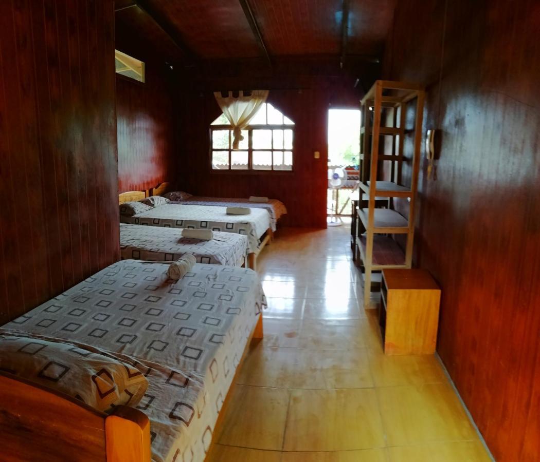 Madera Labrada Lodge Ecologico タラポト エクステリア 写真