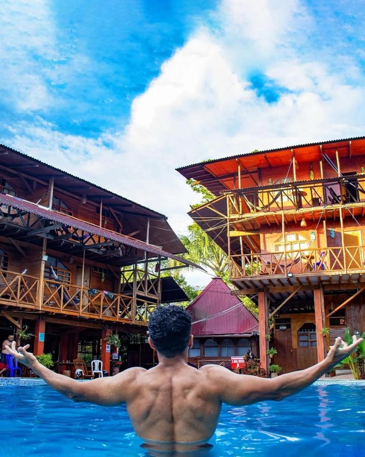 Madera Labrada Lodge Ecologico タラポト エクステリア 写真