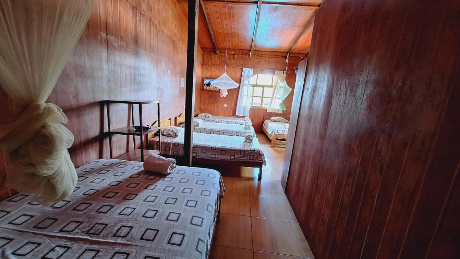 Madera Labrada Lodge Ecologico タラポト エクステリア 写真
