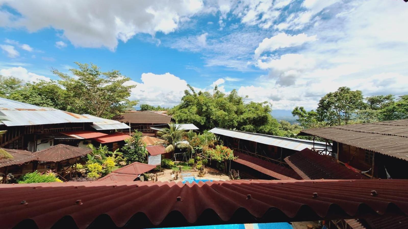 Madera Labrada Lodge Ecologico タラポト エクステリア 写真