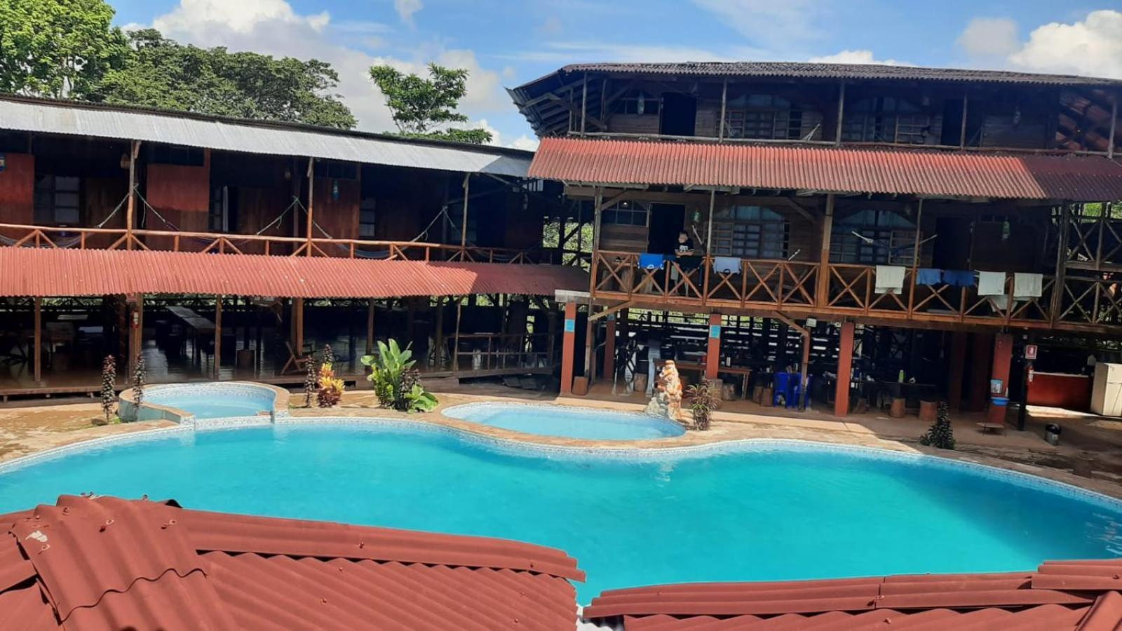 Madera Labrada Lodge Ecologico タラポト エクステリア 写真