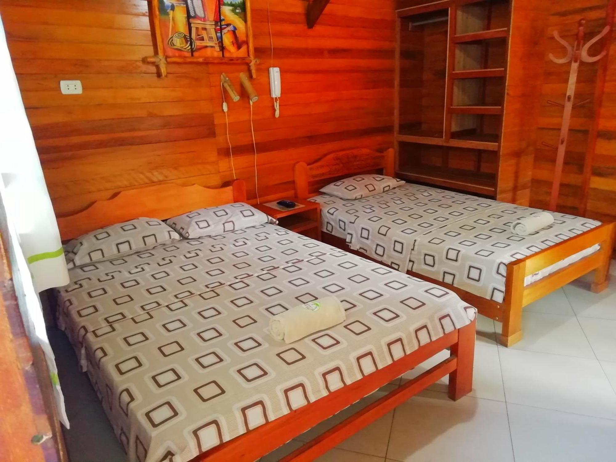 Madera Labrada Lodge Ecologico タラポト エクステリア 写真