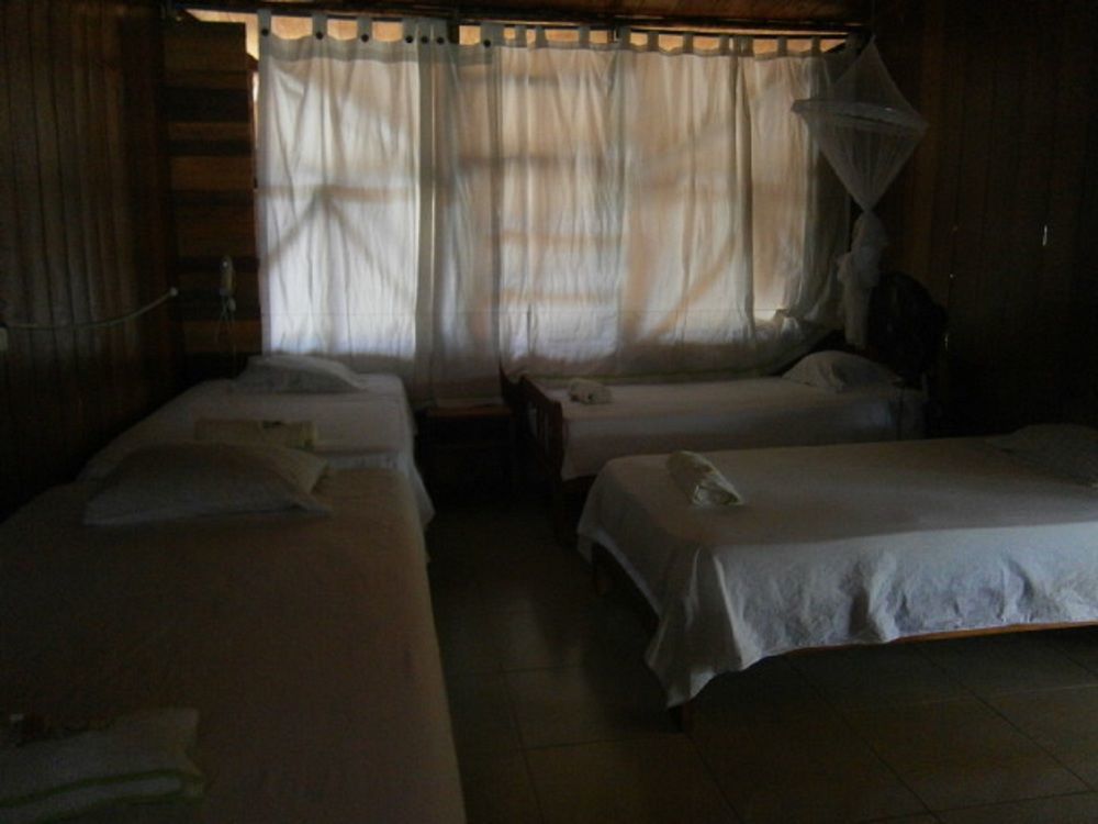 Madera Labrada Lodge Ecologico タラポト エクステリア 写真